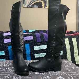 Top moda faux leather riding boots with buckles